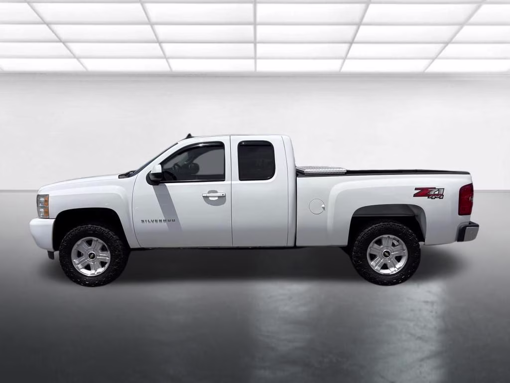 2013 Summit White Chevrolet Silverado 1500 LT 4X4 Truck