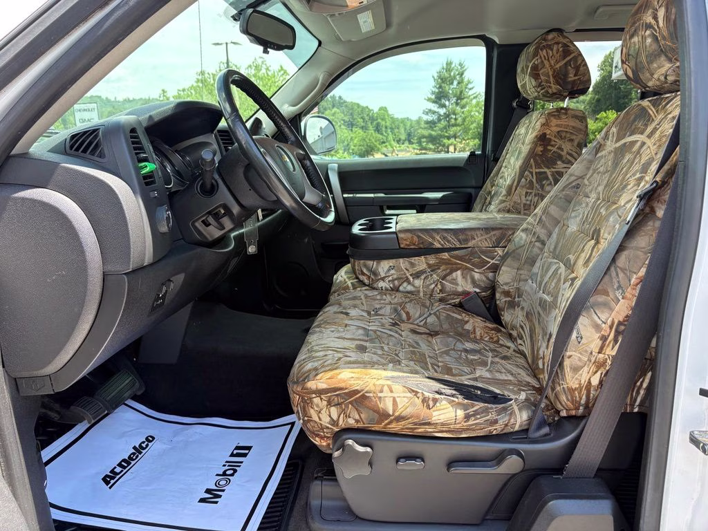 2013 Summit White Chevrolet Silverado 1500 LT 4X4 Truck