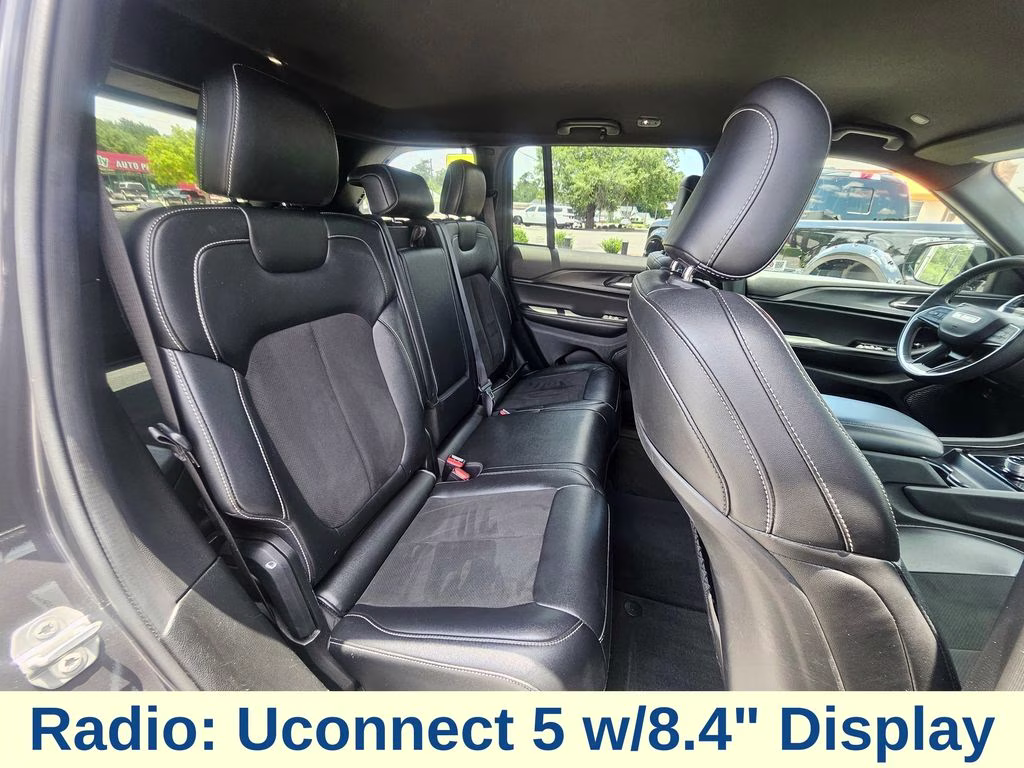 2024 Baltic Gray Metallic Clearcoat Jeep Grand Cherokee Altitude RWD SUV