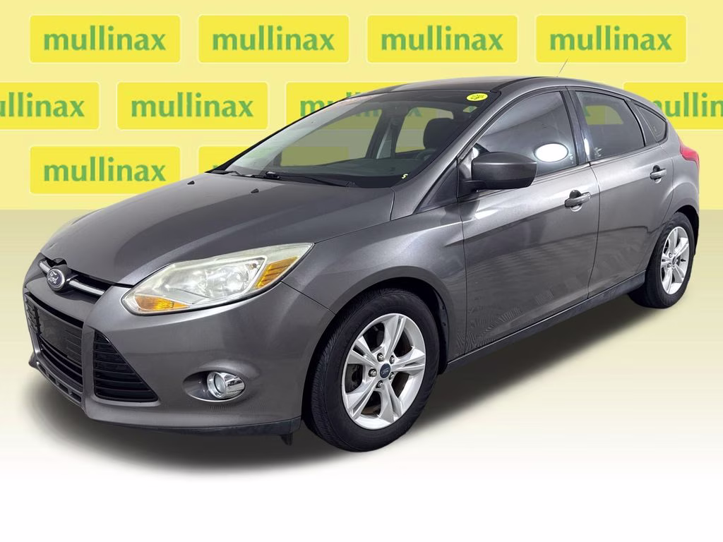 2012 Sterling Gray Metallic Ford Focus SE FWD Hatchback