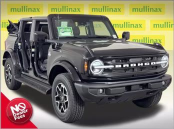 2026 Shadow Black Ford Bronco Outer Banks 4X4 SUV