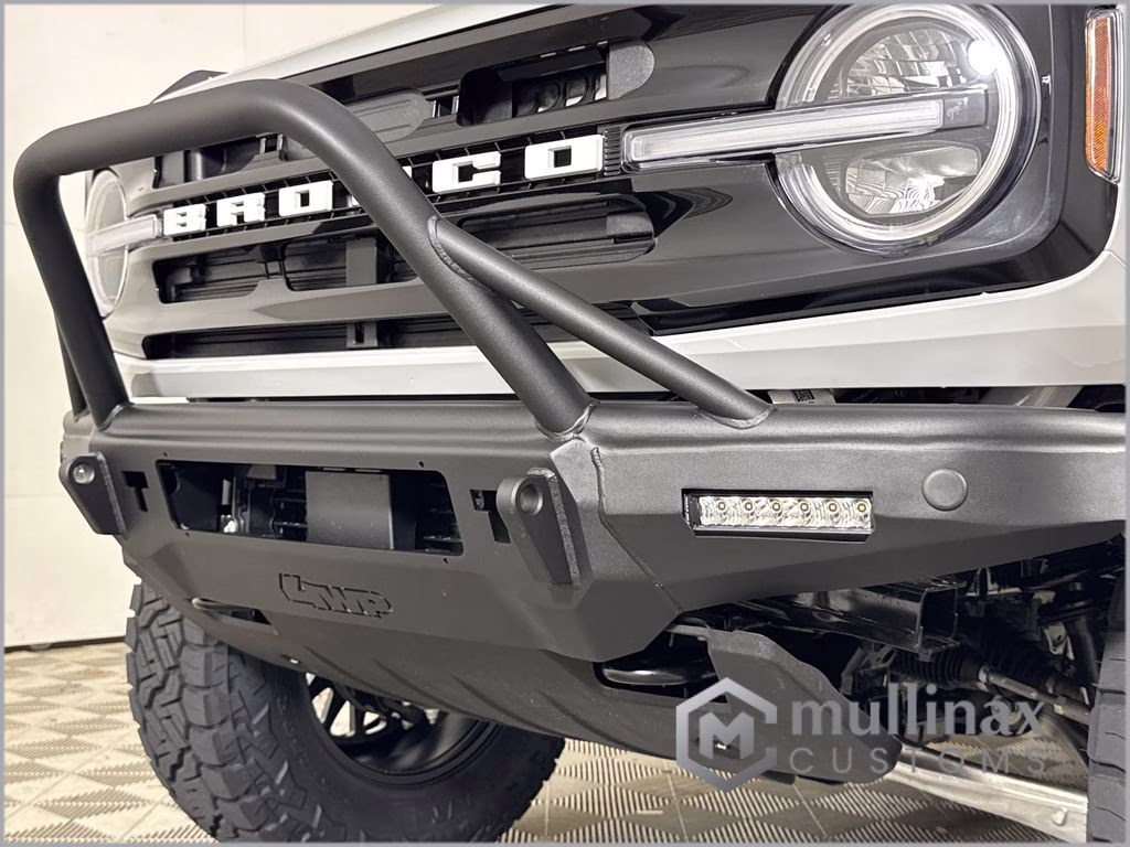 2026 Avalanche Gray Ford Bronco Outer Banks 4X4 SUV