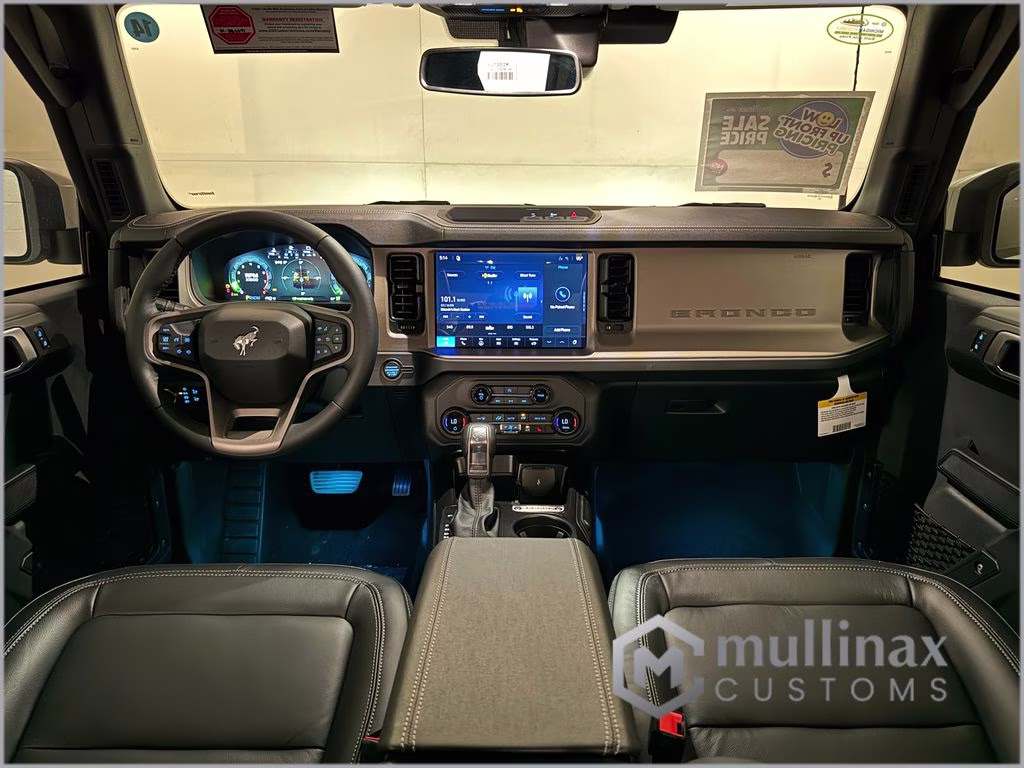 2026 Avalanche Gray Ford Bronco Outer Banks 4X4 SUV