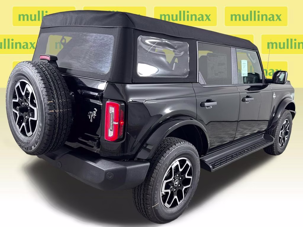 2026 Shadow Black Ford Bronco Outer Banks 4X4 SUV