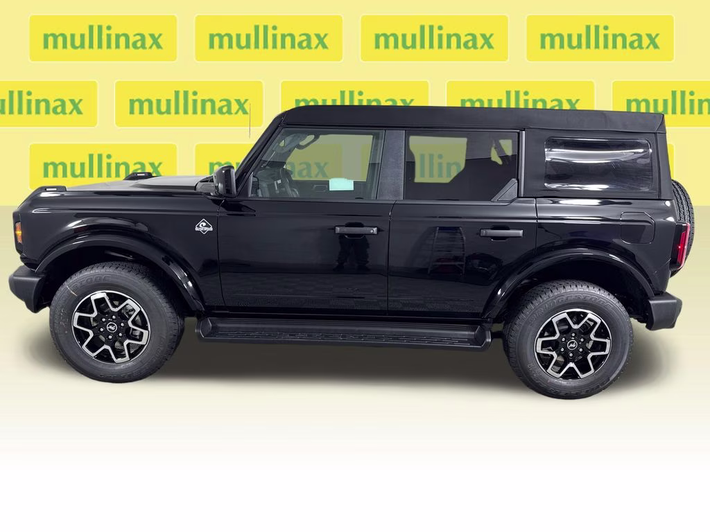 2026 Shadow Black Ford Bronco Outer Banks 4X4 SUV