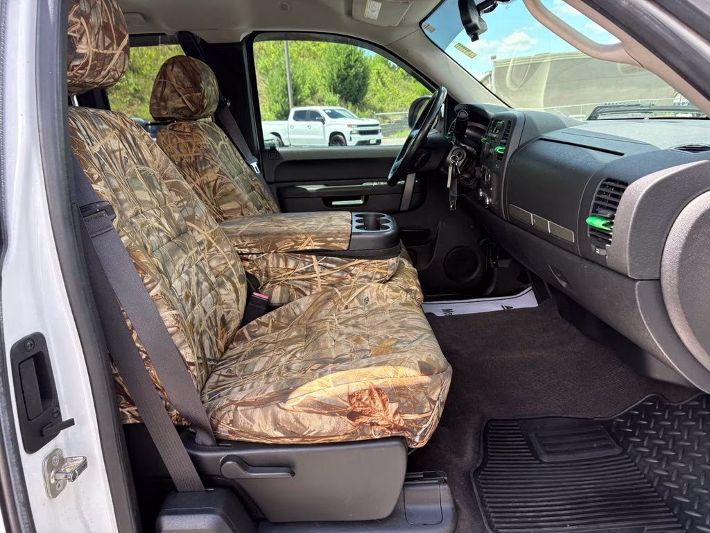 2013 Summit White Chevrolet Silverado 1500 LT 4X4 Truck