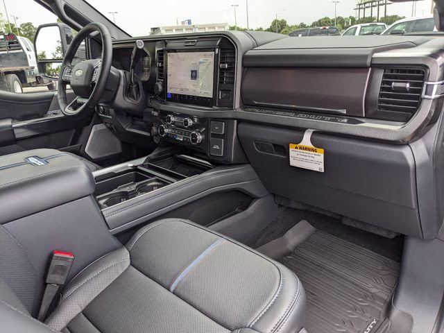 2026 Agate Black Metallic Ford Super Duty F-250 SRW Platinum 4X4 Truck