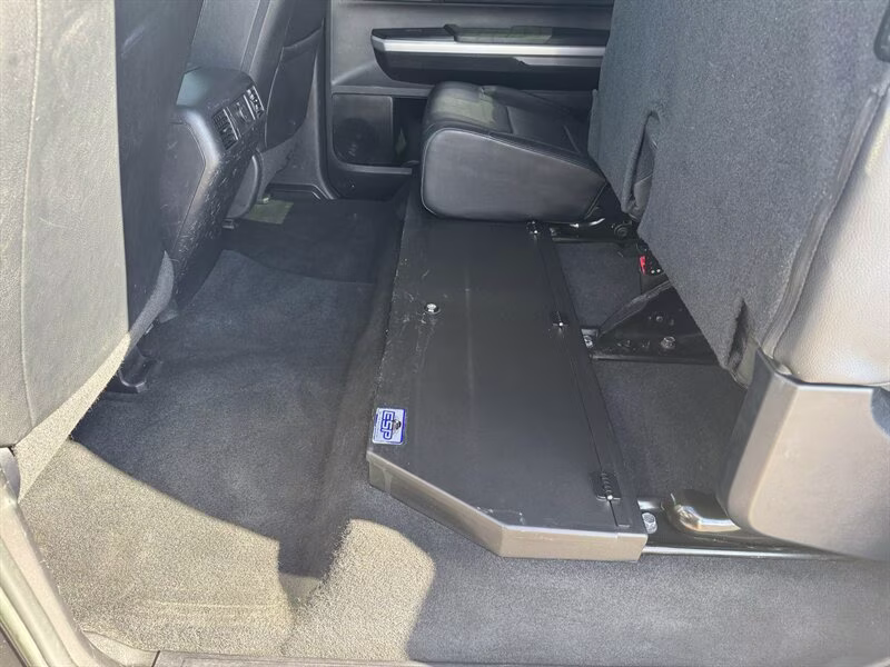 2017 Magnetic Gray Metallic Toyota Tundra Limited 4X4 Truck