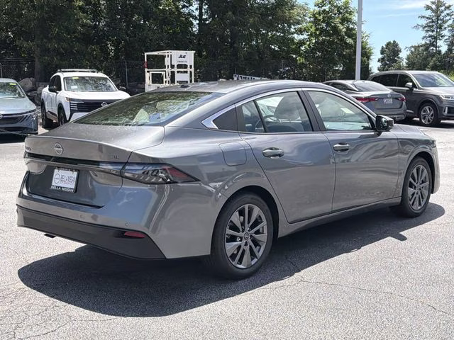 2026 Gun Metallic Nissan Sentra SL FWD Sedan