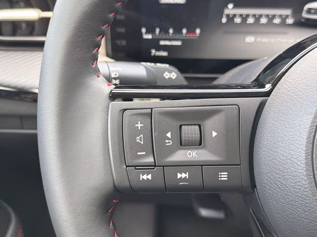 2026 Super Black Nissan Kicks SR FWD SUV