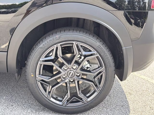 2026 Super Black Nissan Kicks SR FWD SUV