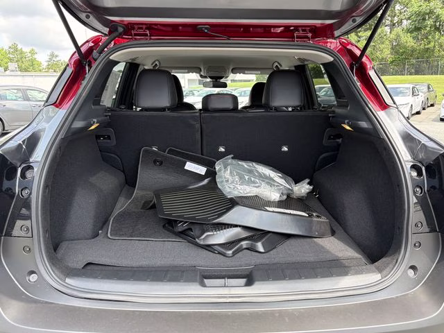 2026 Gun Metallic/Scarlet Ember Tintcoat Nissan Kicks SR FWD SUV