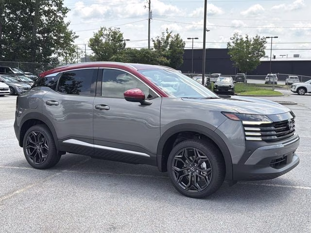 2026 Gun Metallic/Scarlet Ember Tintcoat Nissan Kicks SR FWD SUV