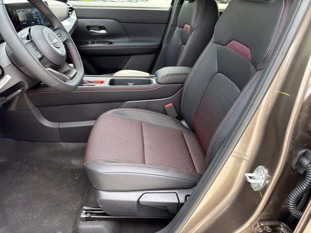 2026 Canyon Bronze Metallic Nissan Kicks SR AWD SUV