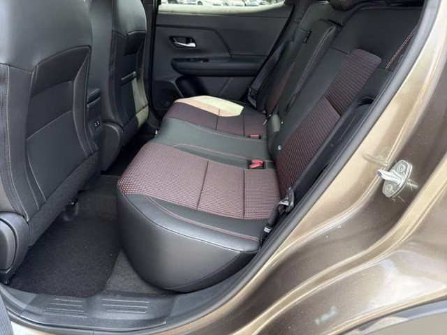 2026 Canyon Bronze Metallic Nissan Kicks SR AWD SUV