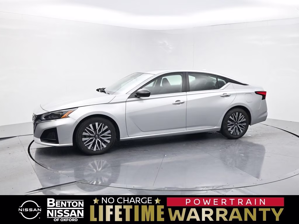 2024 Brilliant Silver Metallic Nissan Altima 2.5 SV FWD Sedan