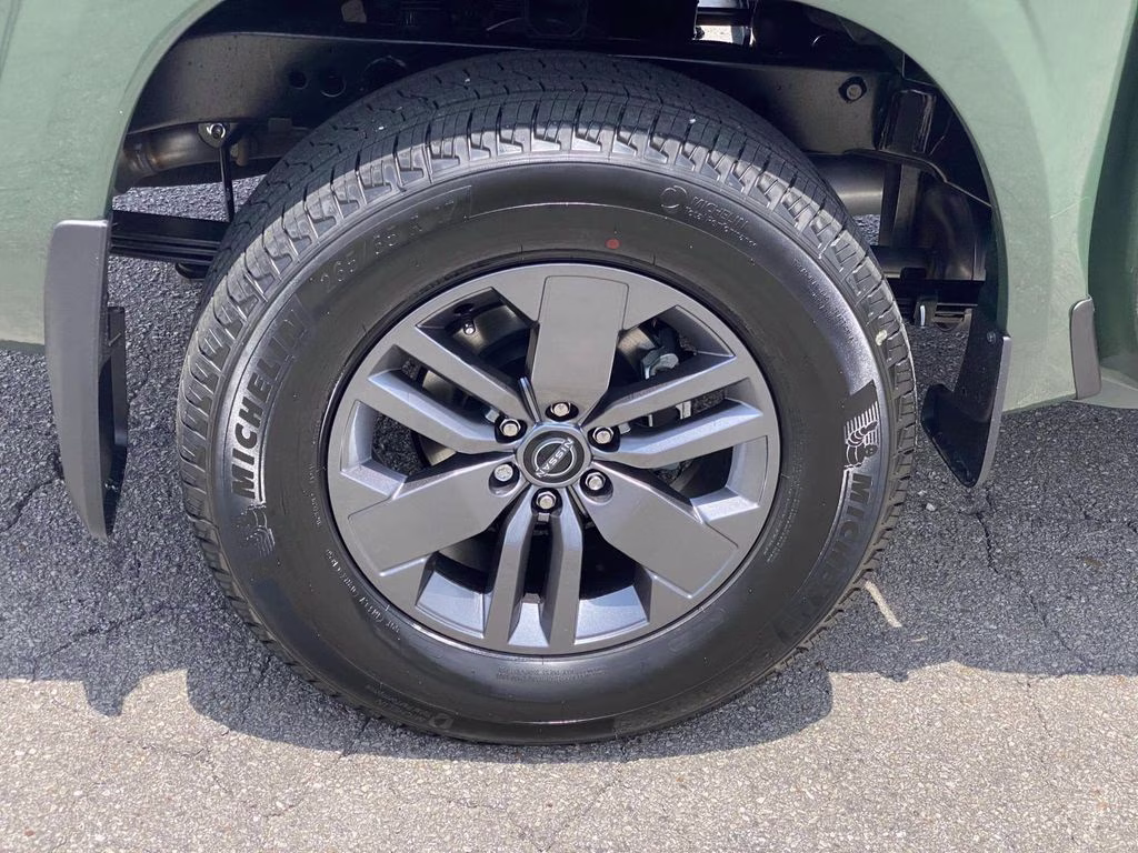2026 Tactical Green Metallic Nissan Frontier SV 4X4 Truck