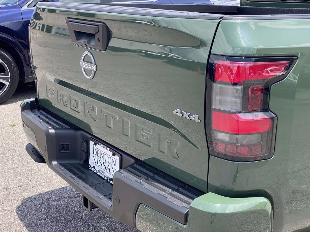 2026 Tactical Green Metallic Nissan Frontier SV 4X4 Truck