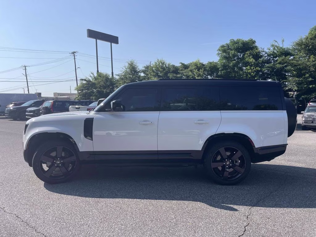 2023 White Land Rover Defender 130 X-Dynamic SE AWD SUV