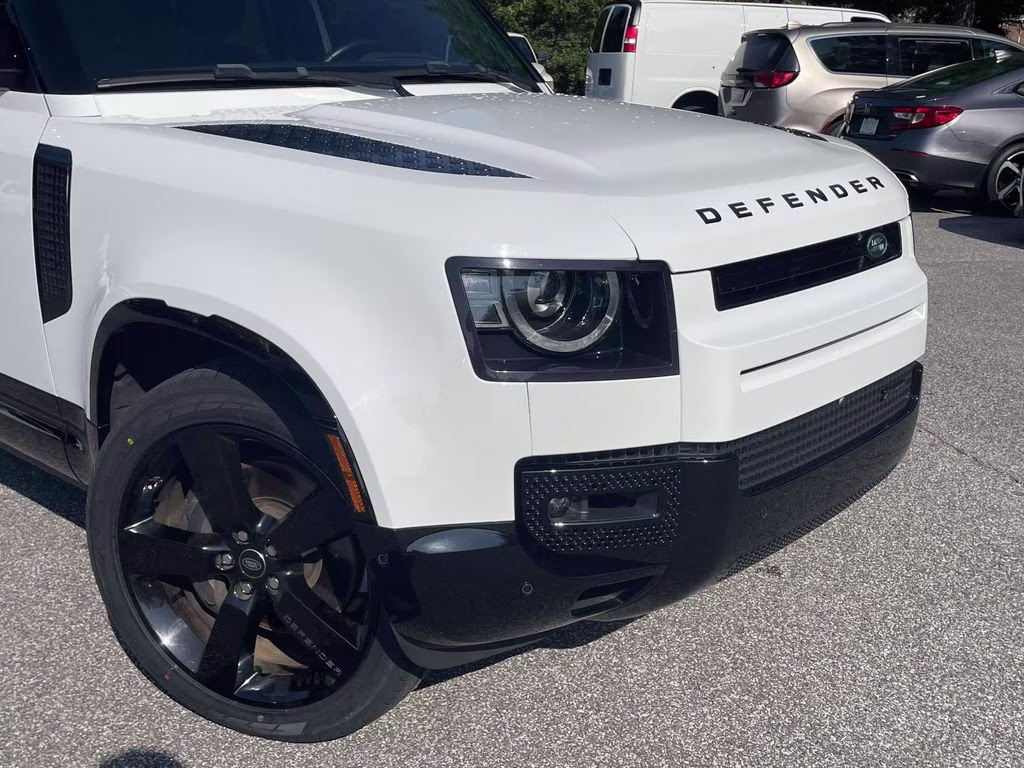 2023 White Land Rover Defender 130 X-Dynamic SE AWD SUV