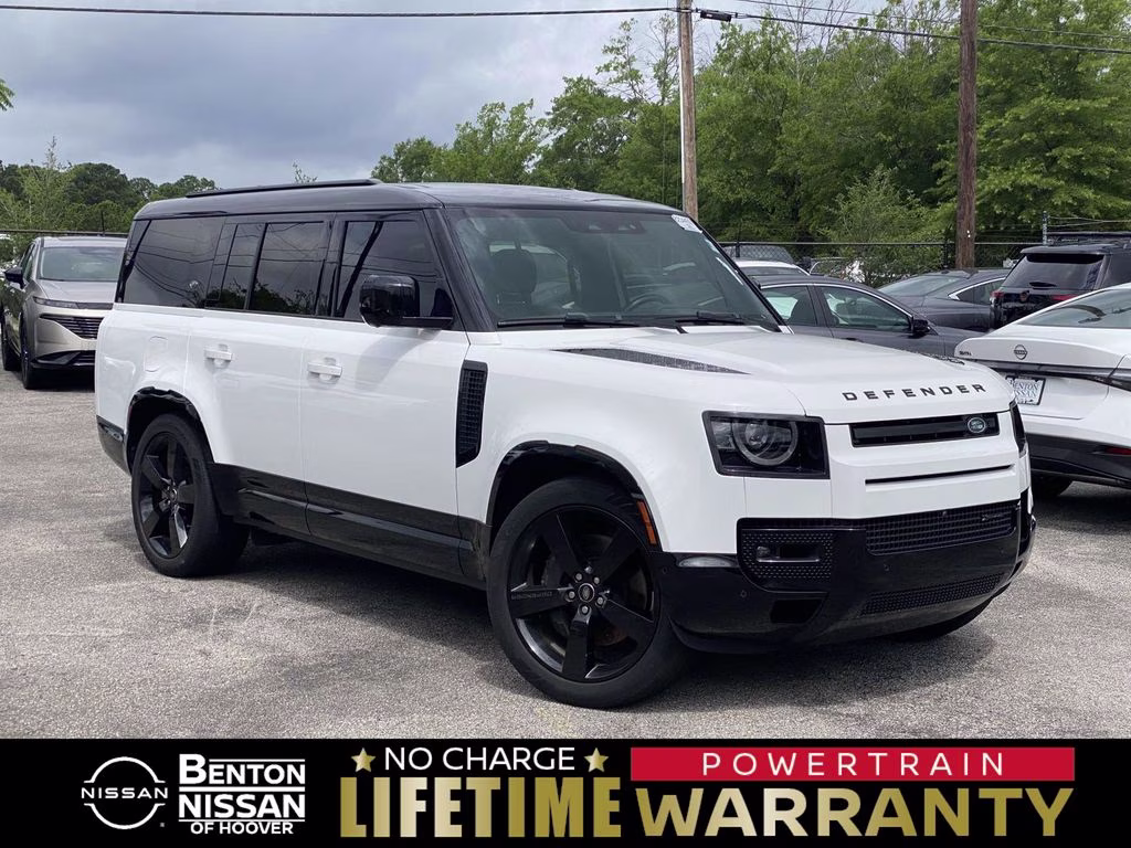 2023 Land Rover Defender X-Dynamic SE's photo