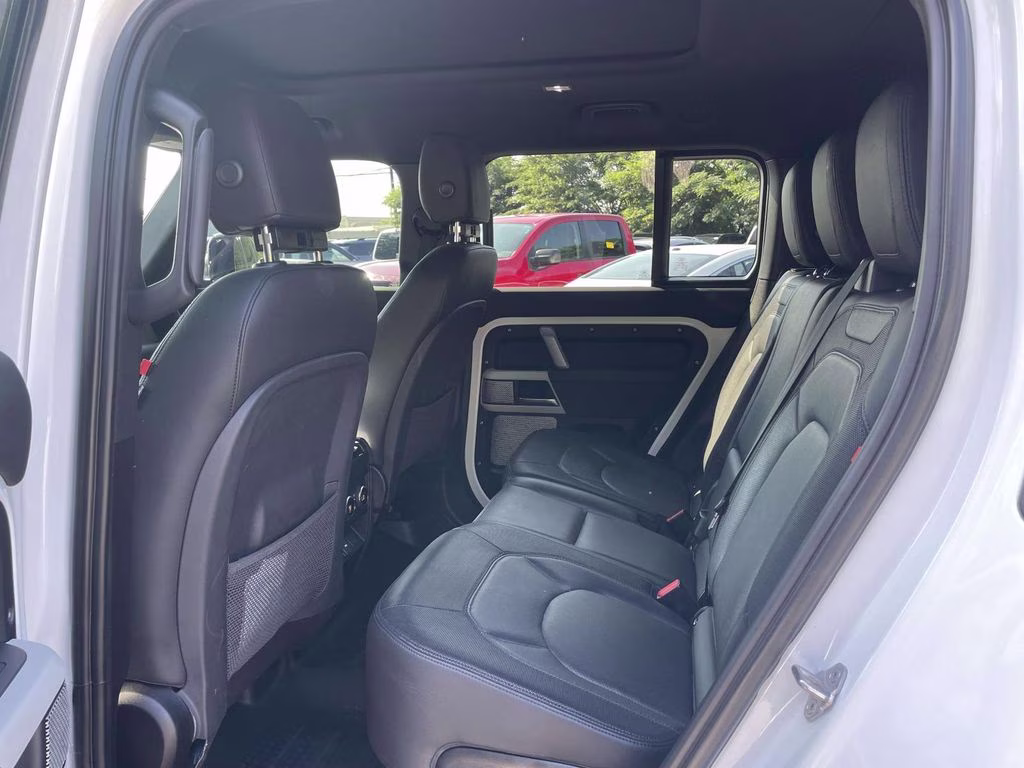 2023 White Land Rover Defender 130 X-Dynamic SE AWD SUV