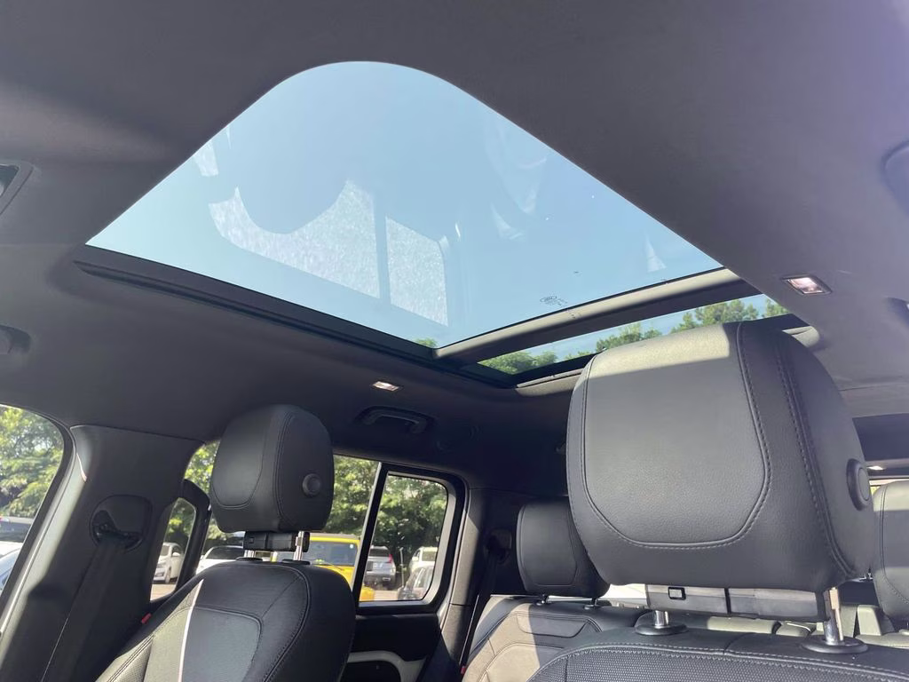 2023 White Land Rover Defender 130 X-Dynamic SE AWD SUV