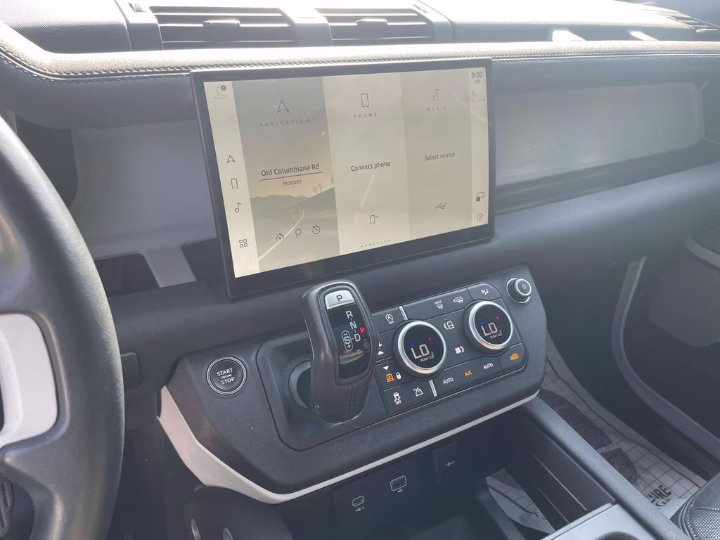 2023 White Land Rover Defender 130 X-Dynamic SE AWD SUV