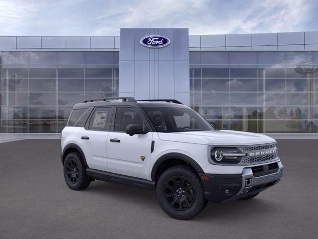 2026 White Metallic Ford Bronco Sport Badlands 4X4 SUV