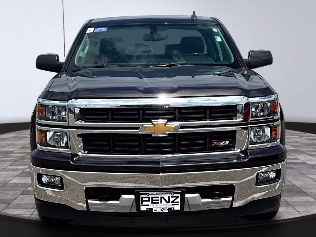 Used 2015 Chevrolet Silverado 1500 LT with VIN 1GCVKREC9FZ303340 for sale in Spring Valley, Minnesota