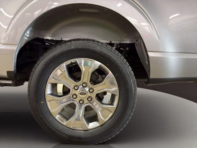 2022 Silver Metallic Ford F-150 Platinum 4X4 Truck