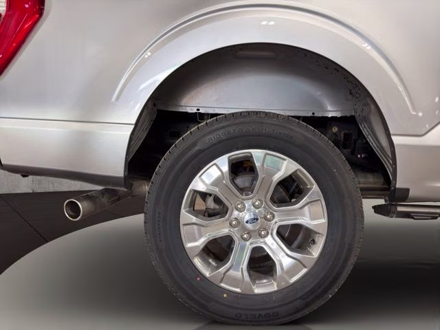 2022 Silver Metallic Ford F-150 Platinum 4X4 Truck