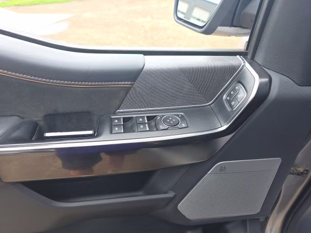 2022 Iconic Silver Metallic Ford F-150 Platinum 4X4 Truck