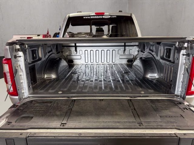 2022 Silver Metallic Ford F-150 Platinum 4X4 Truck