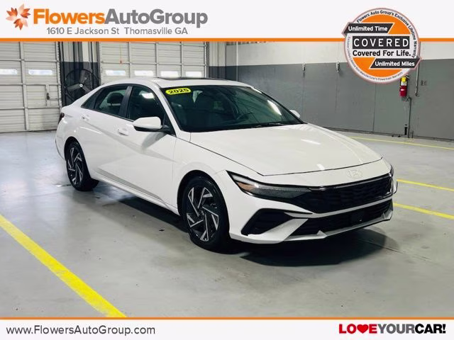 2025 Serenity White Hyundai Elantra SEL Convenience FWD Sedan