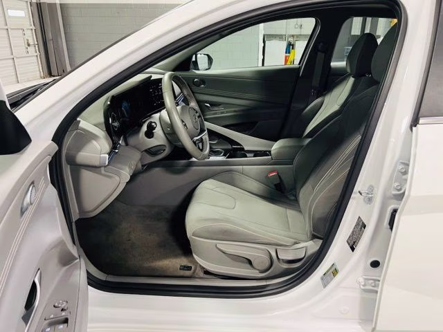 2025 Serenity White Hyundai Elantra SEL Convenience FWD Sedan
