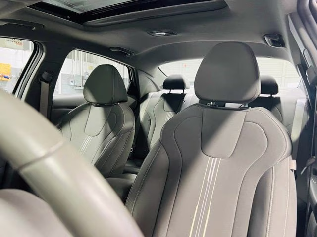 2025 Serenity White Hyundai Elantra SEL Convenience FWD Sedan