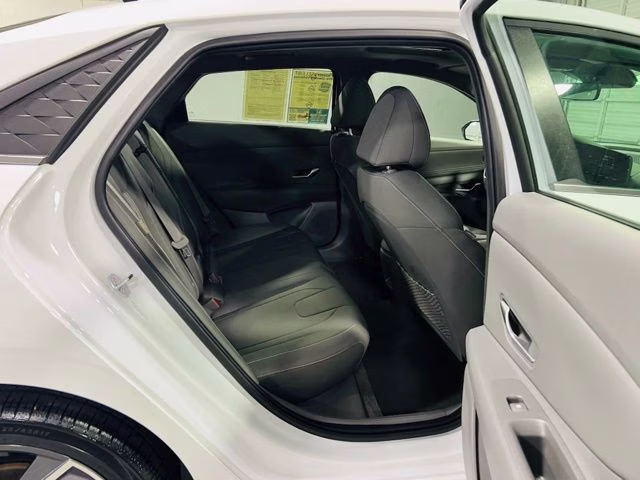 2025 Serenity White Hyundai Elantra SEL Convenience FWD Sedan