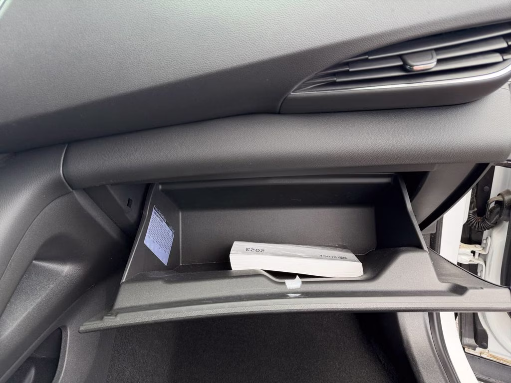 2023 Summit White Buick Envision Preferred w/Enhanced Driver Confidence Pkg AWD SUV
