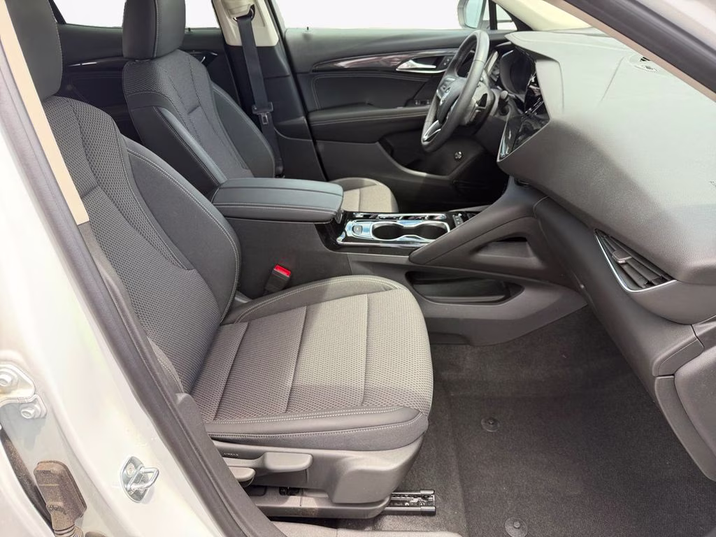 2023 Summit White Buick Envision Preferred w/Enhanced Driver Confidence Pkg AWD SUV