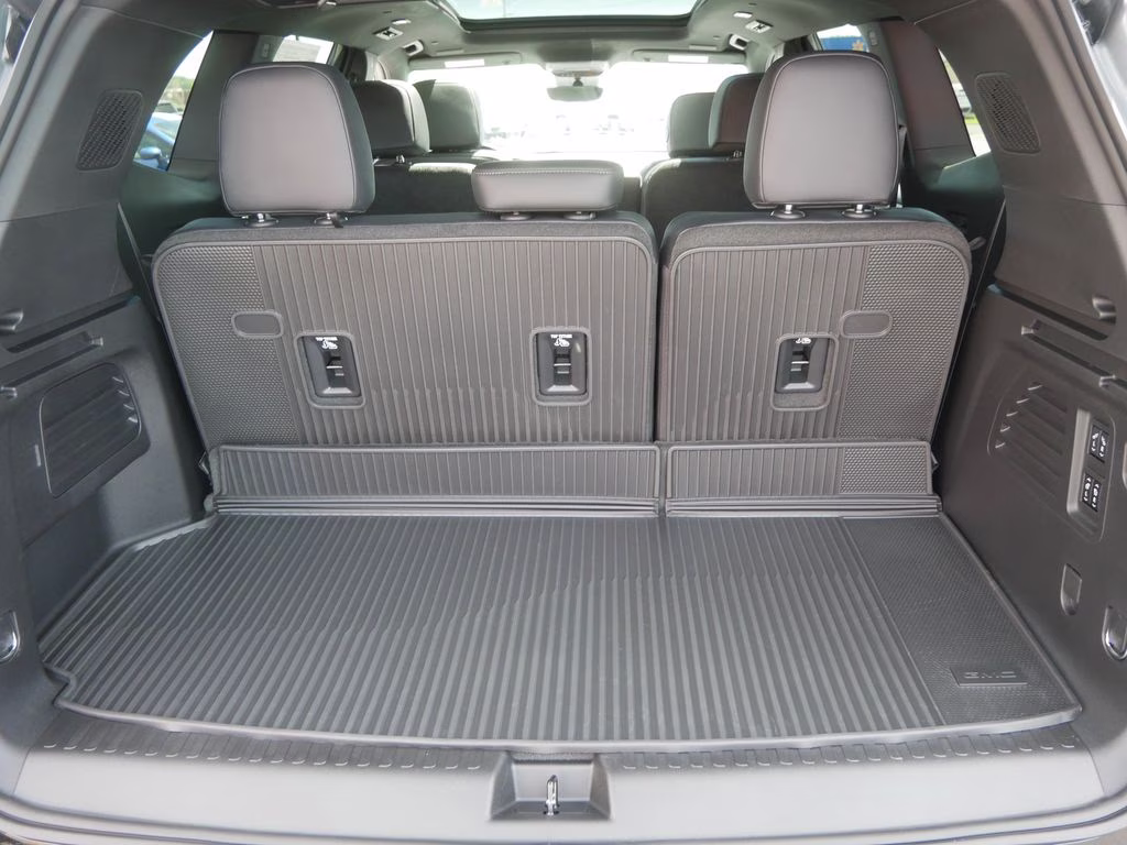 2026 Sterling Metallic GMC Acadia Denali AWD SUV