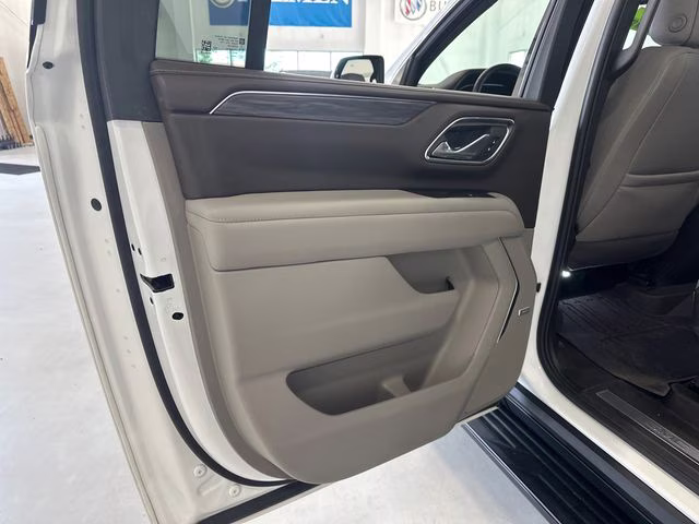 2024 Summit White GMC Yukon XL SLT 4X4 SUV