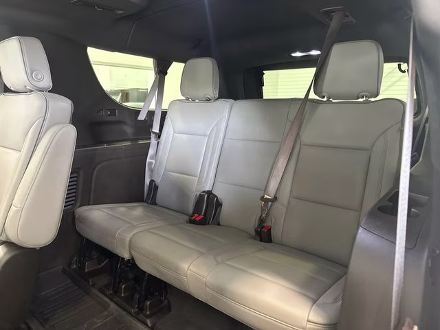 2024 Summit White GMC Yukon XL SLT 4X4 SUV