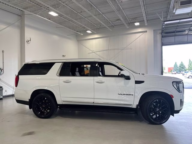 2024 Summit White GMC Yukon XL SLT 4X4 SUV