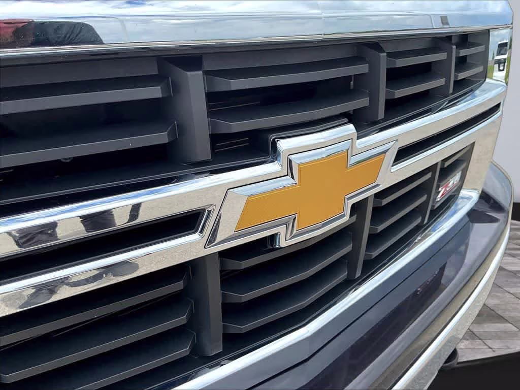 2015 Tungsten Metallic Chevrolet Silverado 1500 LT 4X4 Truck