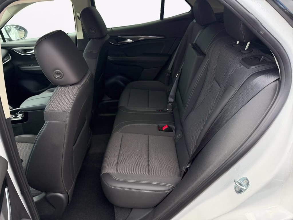 2023 Summit White Buick Envision Preferred w/Enhanced Driver Confidence Pkg AWD SUV