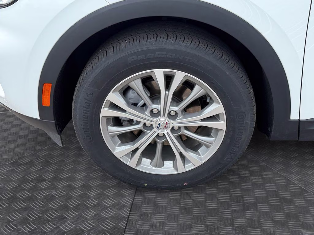 2023 Summit White Buick Envision Preferred w/Enhanced Driver Confidence Pkg AWD SUV
