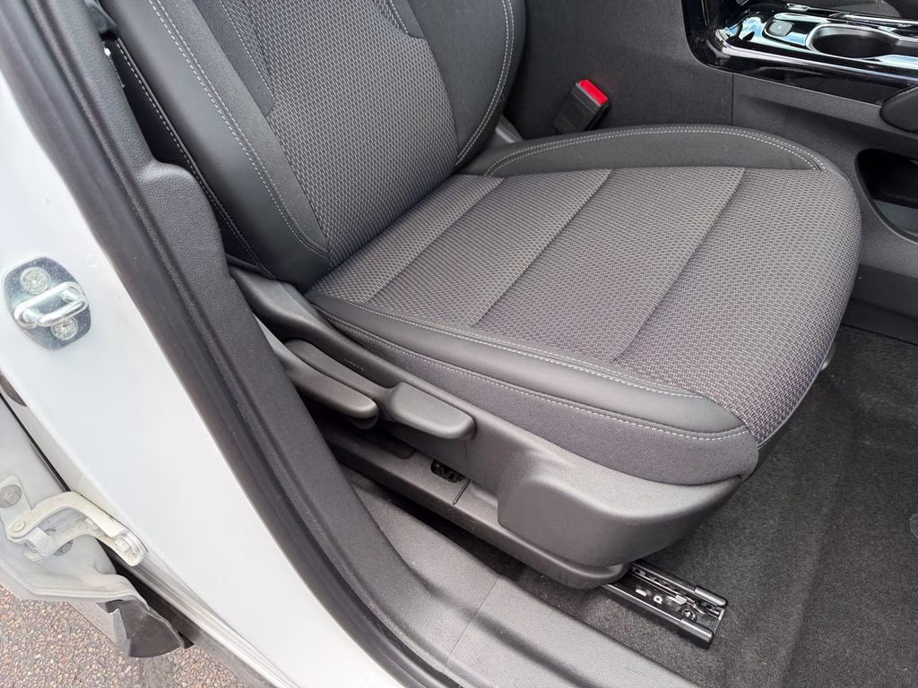 2023 Summit White Buick Envision Preferred w/Enhanced Driver Confidence Pkg AWD SUV