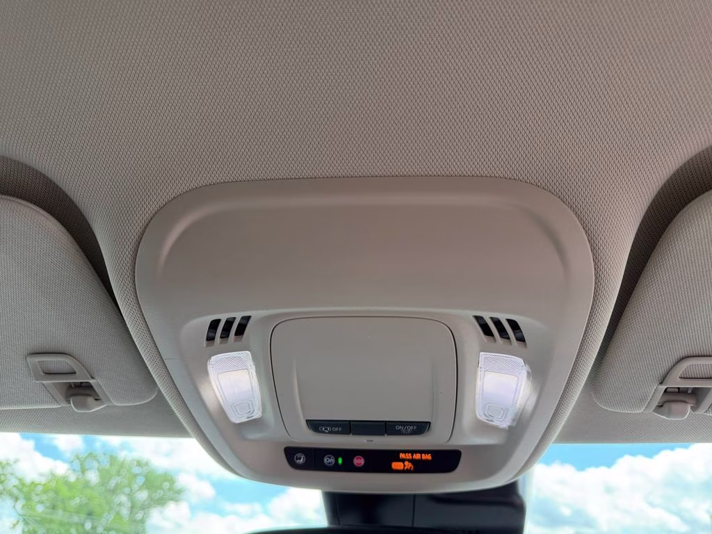 2023 Summit White Buick Envision Preferred w/Enhanced Driver Confidence Pkg AWD SUV