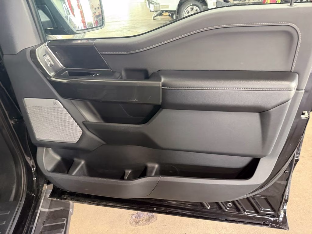 2023 Agate Black Metallic Ford F-150 XLT Sport w/Tow Pkg 4X4 Truck